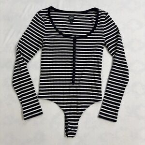 GAP Striped Bodysuit Women's Medium M Navy White Ribbed Top Long Sleeve Buttons